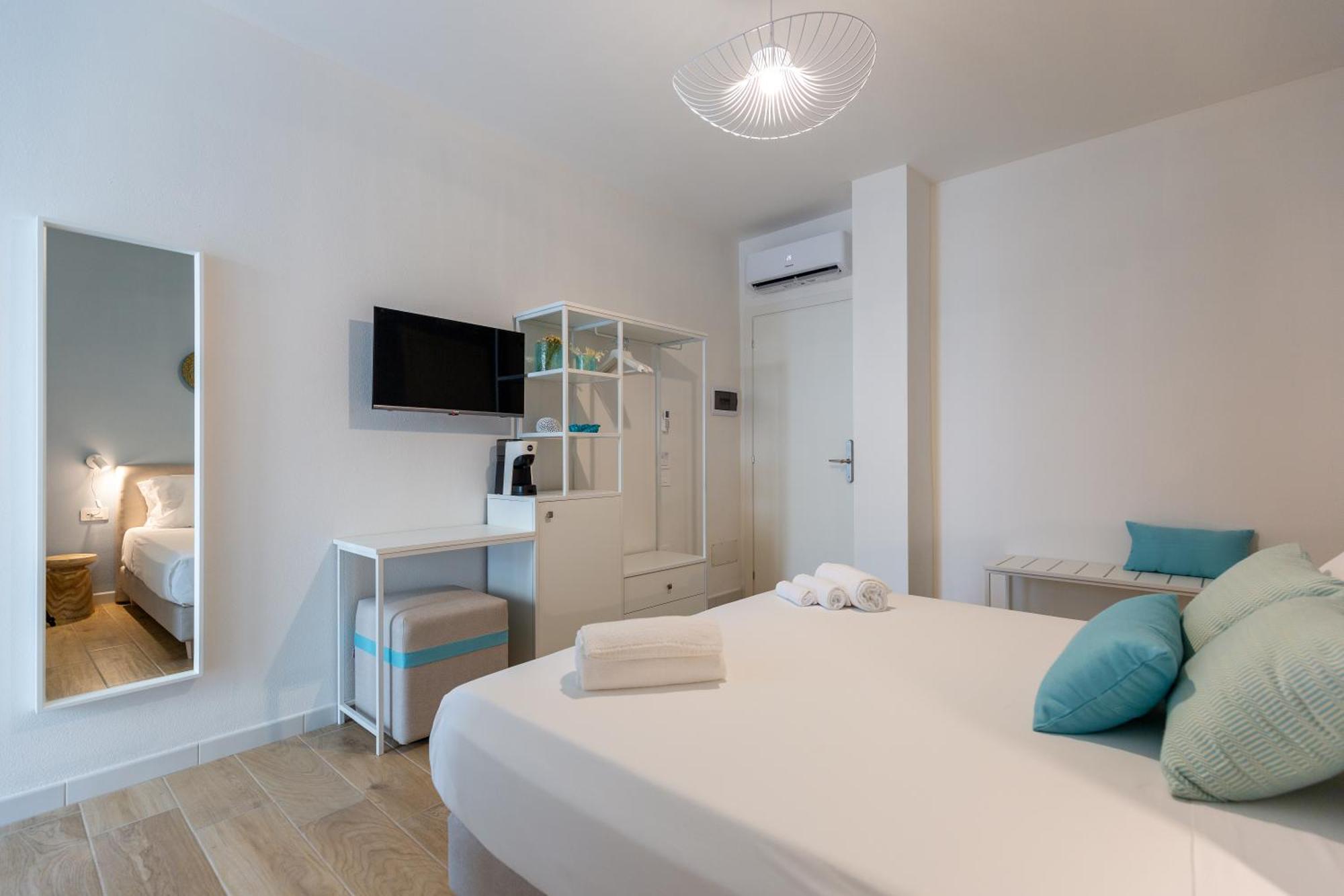 Delphis Pula Rooms ภายนอก รูปภาพ